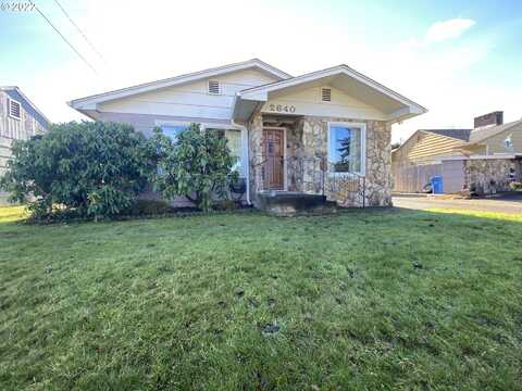 2640 GARDENS AVE, Reedsport, OR 97467