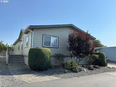 15889 SUNSET STRIP, Brookings, OR 97415