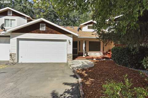 210 RIVERWATCH DR, White Salmon, WA 98672