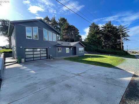 720 Caroline ST, Bandon, OR 97411