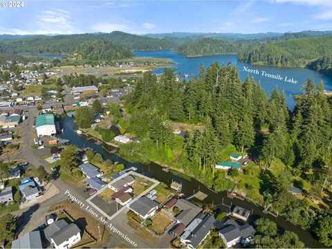 455 PARK AVE, Lakeside, OR 97449