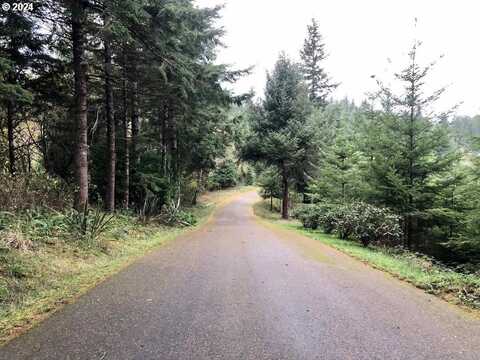 93505 PATTERSEN LN, Coos Bay, OR 97420