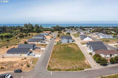 728 SEACREST DR, Bandon, OR 97411