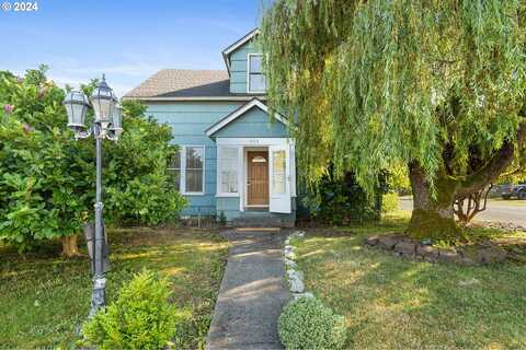 1303 1ST ST, Tillamook, OR 97141