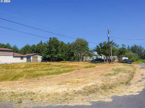 165 SE 2ND ST, Warrenton, OR 97146