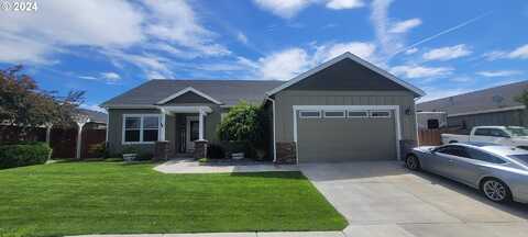 2374 NW OVERLOOK DR, Hermiston, OR 97838