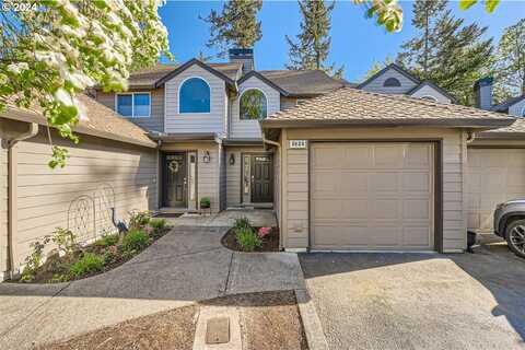 3926 CARMAN DR, Lake Oswego, OR 97035