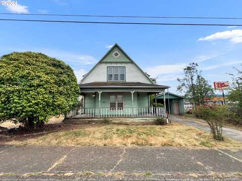 812 WILLOW ST, Myrtle Point, OR 97458