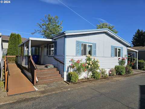 2804 SE COURTNEY AVE, Milwaukie, OR 97222