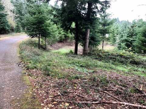 93549 PATTERSEN LN, Coos Bay, OR 97420