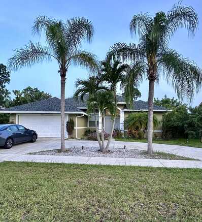 13776 Paddock Drive, Wellington, FL 33414