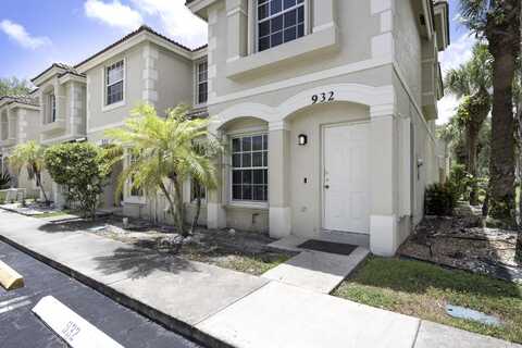 932 Summit Lake Drive, West Palm Beach, FL 33406