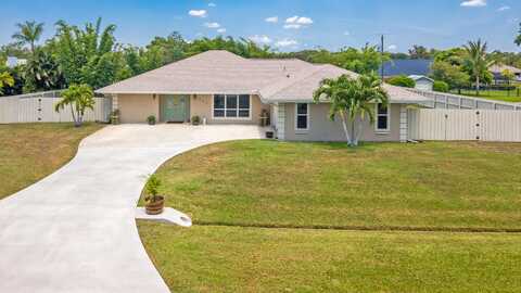 2962 SE Darien Road, Port Saint Lucie, FL 34952