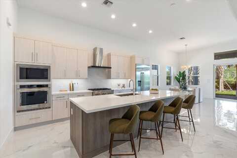 10044 Timber Creek Way, Palm Beach Gardens, FL 33412