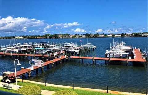 140 Yacht Club Way, Hypoluxo, FL 33462