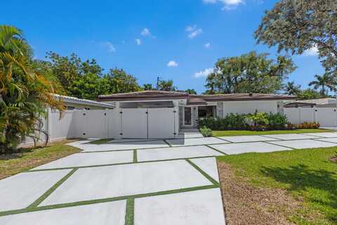 2556 Middle River Drive, Fort Lauderdale, FL 33305