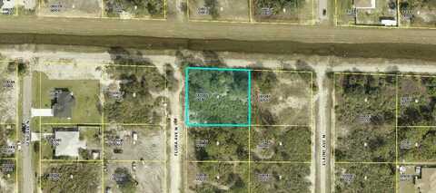 4606 Flora Avenue N, Lehigh Acres, FL 33971