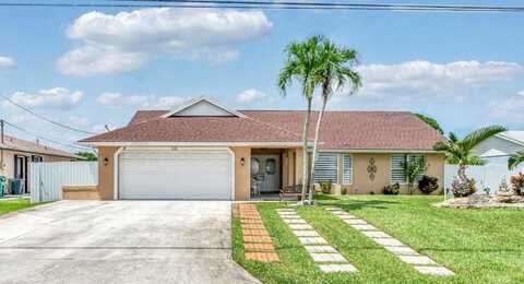 333 SW Whitmore Drive, Port Saint Lucie, FL 34984