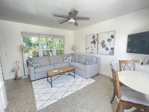 315 NE 7th Avenue, Delray Beach, FL 33483