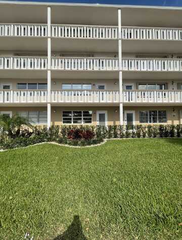 155 Southampton C, West Palm Beach, FL 33417