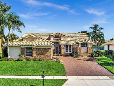 7685 Dorchester Road, Boynton Beach, FL 33472