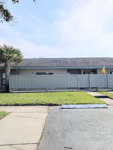 3935 NW Cinnamon Tree Circle, Jensen Beach, FL 34957