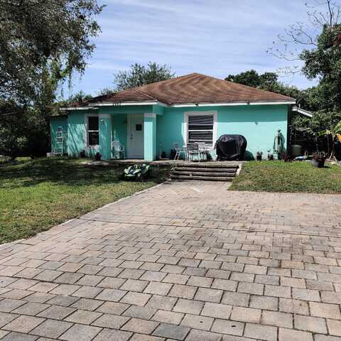 2953 Dame Road, Fort Pierce, FL 34981