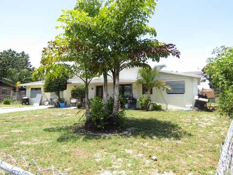 903 SE 9th Street, Stuart, FL 34994