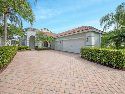 8282 Spyglass Drive, West Palm Beach, FL 33412