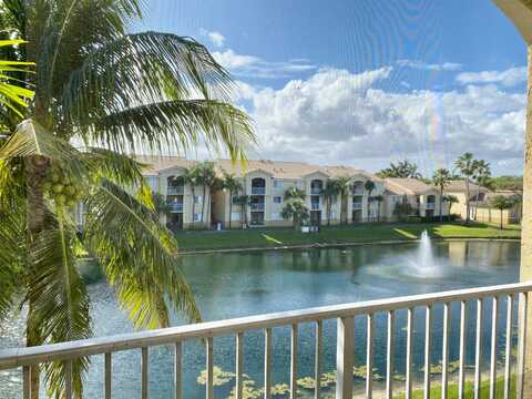 2620 S University Drive, Davie, FL 33328