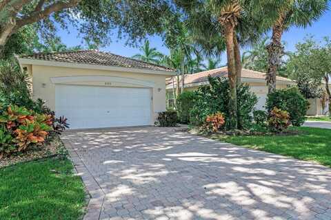 9795 Crescent View Drive S, Boynton Beach, FL 33437