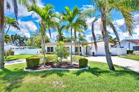 904 SE 12th Street, Deerfield Beach, FL 33441