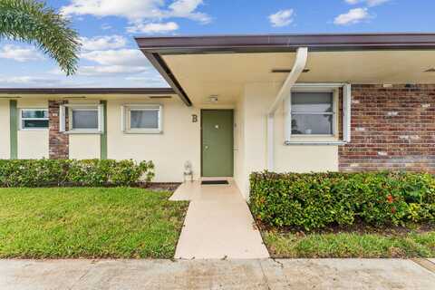 2935 Crosley Drive W, West Palm Beach, FL 33415