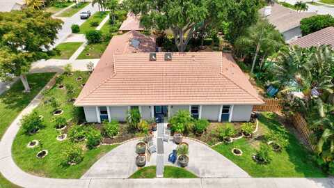 7598 W Country Club Boulevard, Boca Raton, FL 33487