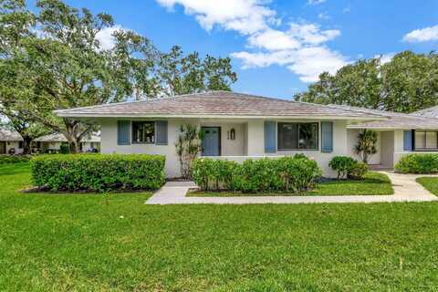 908 Club Drive Drive, Palm Beach Gardens, FL 33418