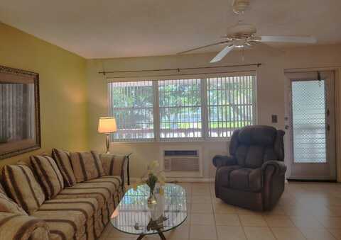 42 Andover B, West Palm Beach, FL 33417