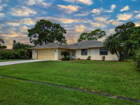 2126 SE Bisbee Street, Port Saint Lucie, FL 34952