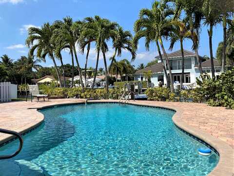 925 Cypress Drive, Delray Beach, FL 33483