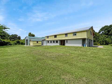 68 NE 98th Street, Okeechobee, FL 34972