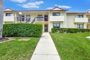 3307 Lucerne Park Drive, Greenacres, FL 33467