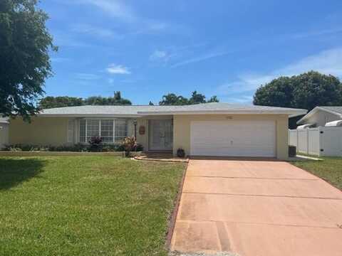 3900 Carnation Circle S, Palm Beach Gardens, FL 33410