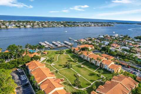 140 Yacht Club Way, Hypoluxo, FL 33462