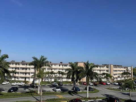 2080 Guildford E, Boca Raton, FL 33434