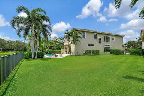 8592 Lewis River Road, Delray Beach, FL 33446