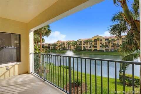 100 Uno Lago Drive, Juno Beach, FL 33408