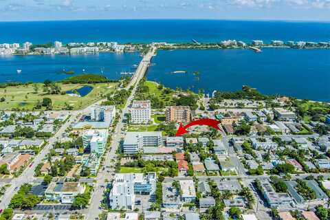 17 S Lakeside Drive, Lake Worth, FL 33460