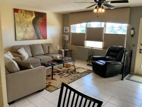 3053 Cornwall C, Boca Raton, FL 33434