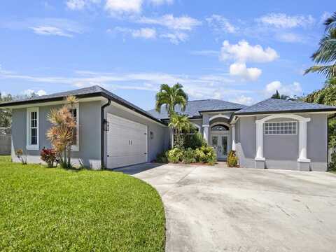 876 Noa Street, Fort Pierce, FL 34982