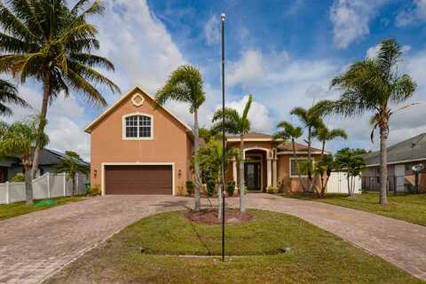 376 SW Kestor Drive, Port Saint Lucie, FL 34953