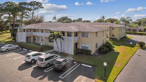 1021 Del Aire Court, Delray Beach, FL 33445